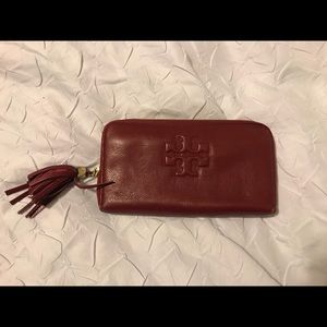 SOLD Tory and burch wallet